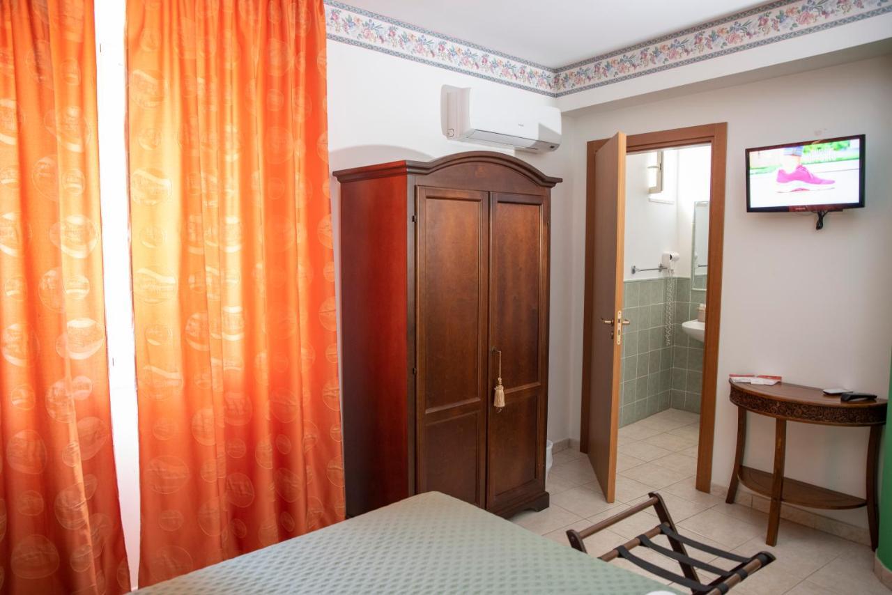 Bed and Breakfast Carlo Five Porto Empedocle Exterior foto