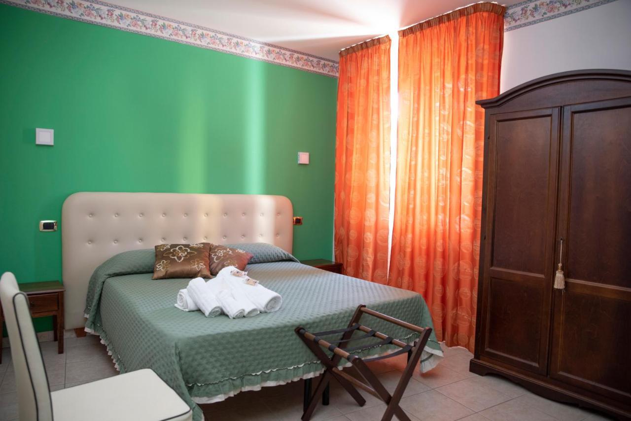 Bed and Breakfast Carlo Five Porto Empedocle Exterior foto